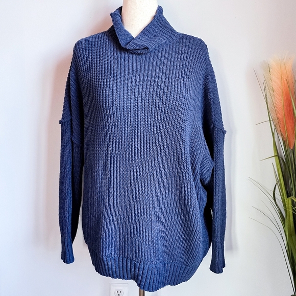 AERIE New Navy Blue Ribbed Chunky Knit Cowl Neck Oversized Sweater Size Large - Picture 1 of 9
